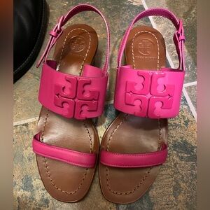 Tory Burch Hot Pink Logo-Emblem Leather Sandals
